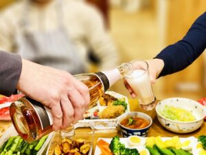 食べ過ぎ・飲み過ぎで肩こり悪化？内臓疲労と筋肉の関係