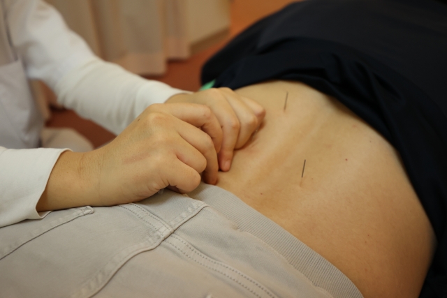 坐骨神経痛の鍼灸治療は医療控除の対象?