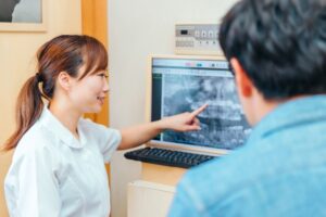 画像では異常なしでも、痛みがあるのはなぜ？レントゲンと痛みの関係を解説