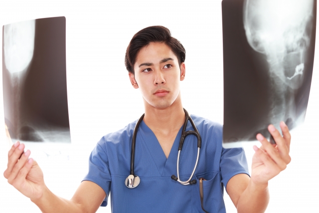 痛みがあるのにレントゲンは異常なし。その理由とは？